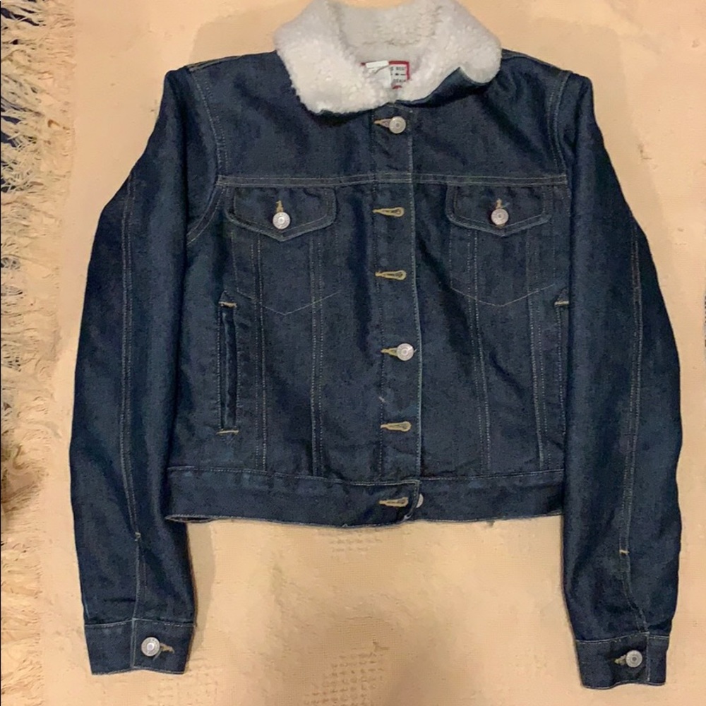 Old Navy inside fluffy jean jacket